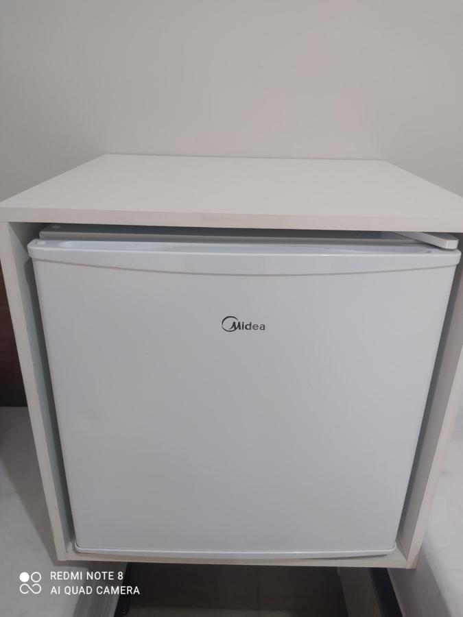 Pousada Quarto Com Ventilador,Ar Frigobar E Garagem Aparecida  Esterno foto